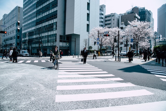 阳泉为何勤工俭学对在日本的留学生的职业生涯至关重要？
